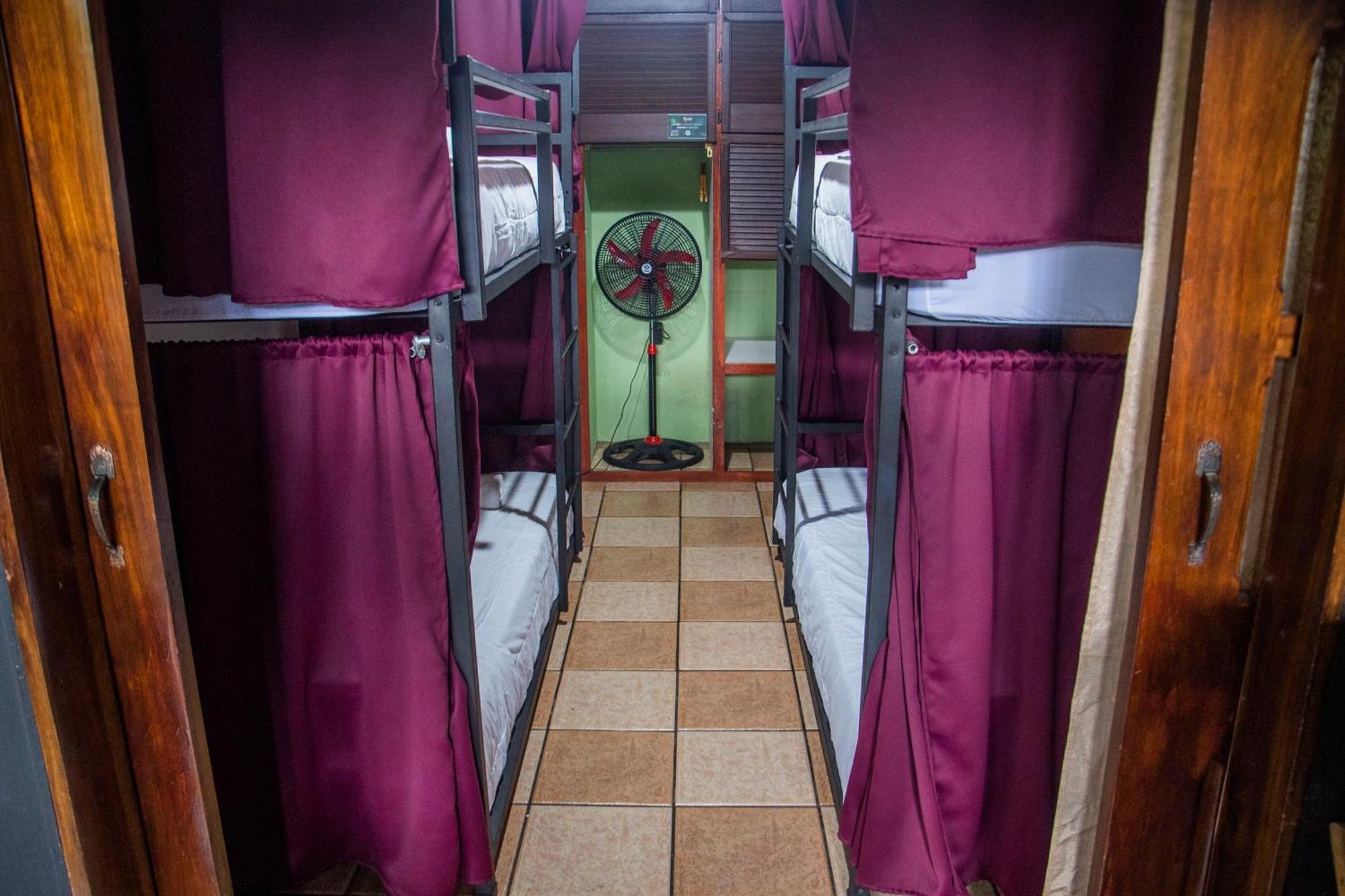 Хостел Gardens House, Airport Juan Santamaria, Alajuela, San Jose Экстерьер фото