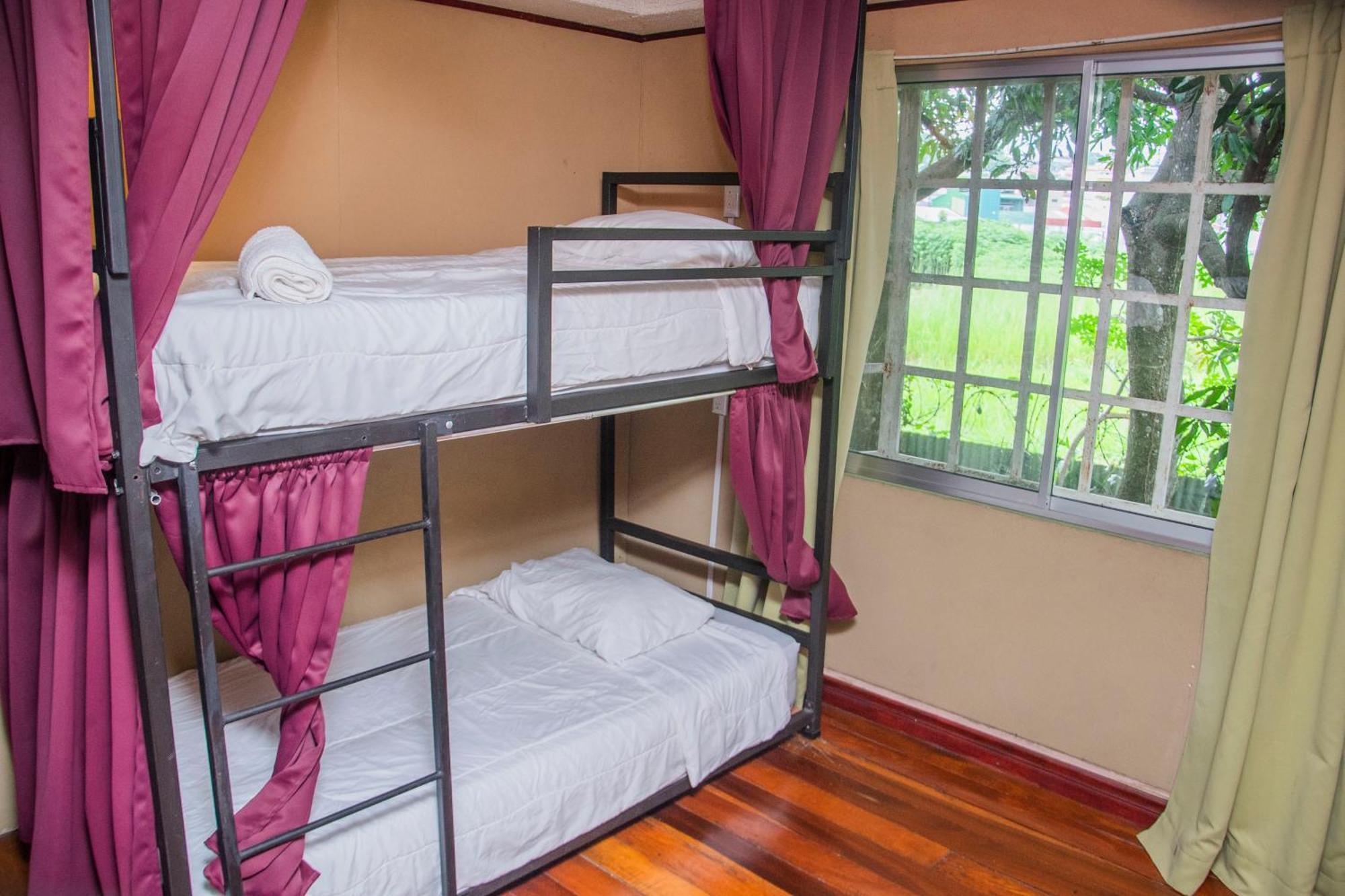 Хостел Gardens House, Airport Juan Santamaria, Alajuela, San Jose Экстерьер фото