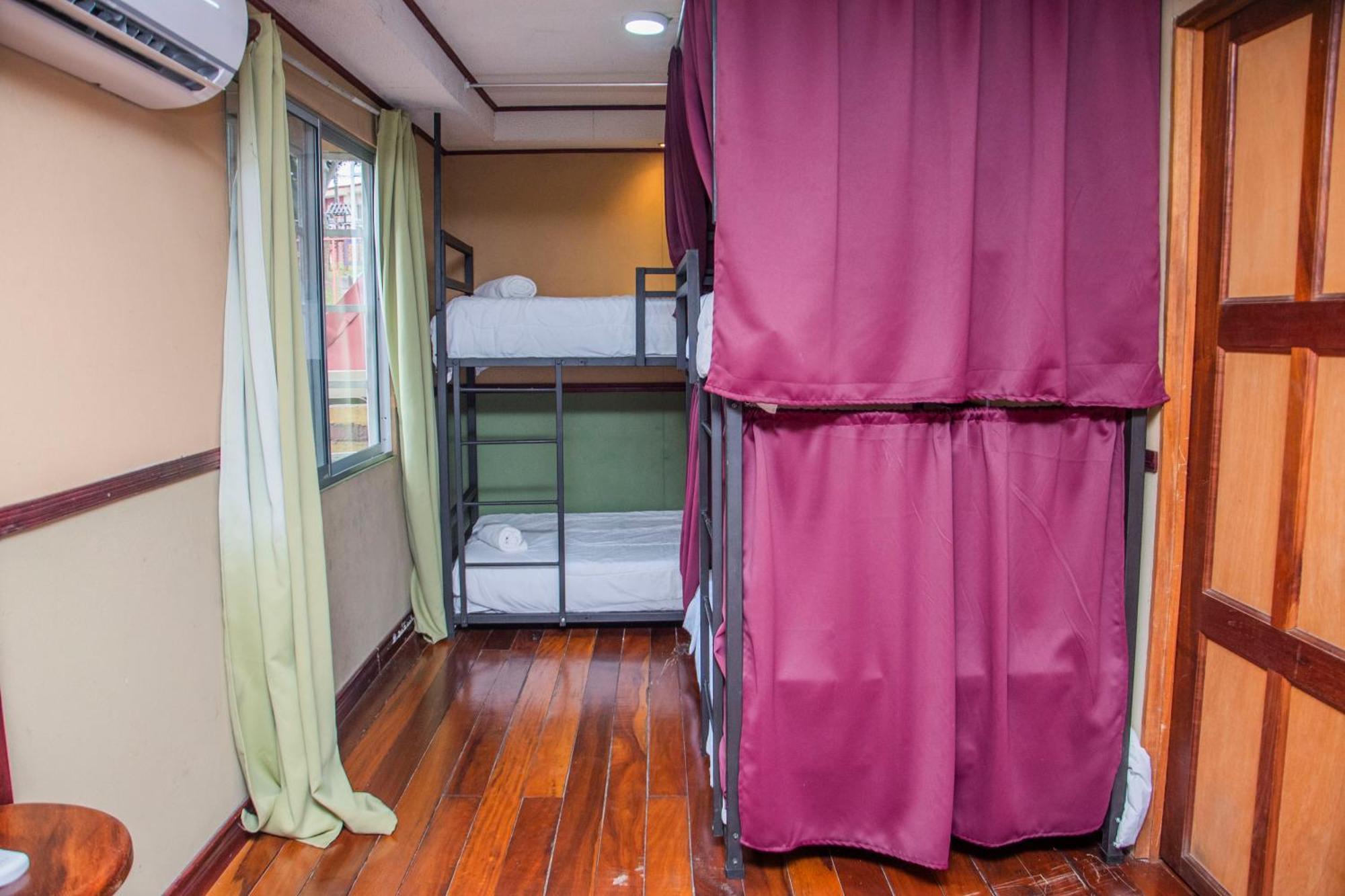 Хостел Gardens House, Airport Juan Santamaria, Alajuela, San Jose Экстерьер фото