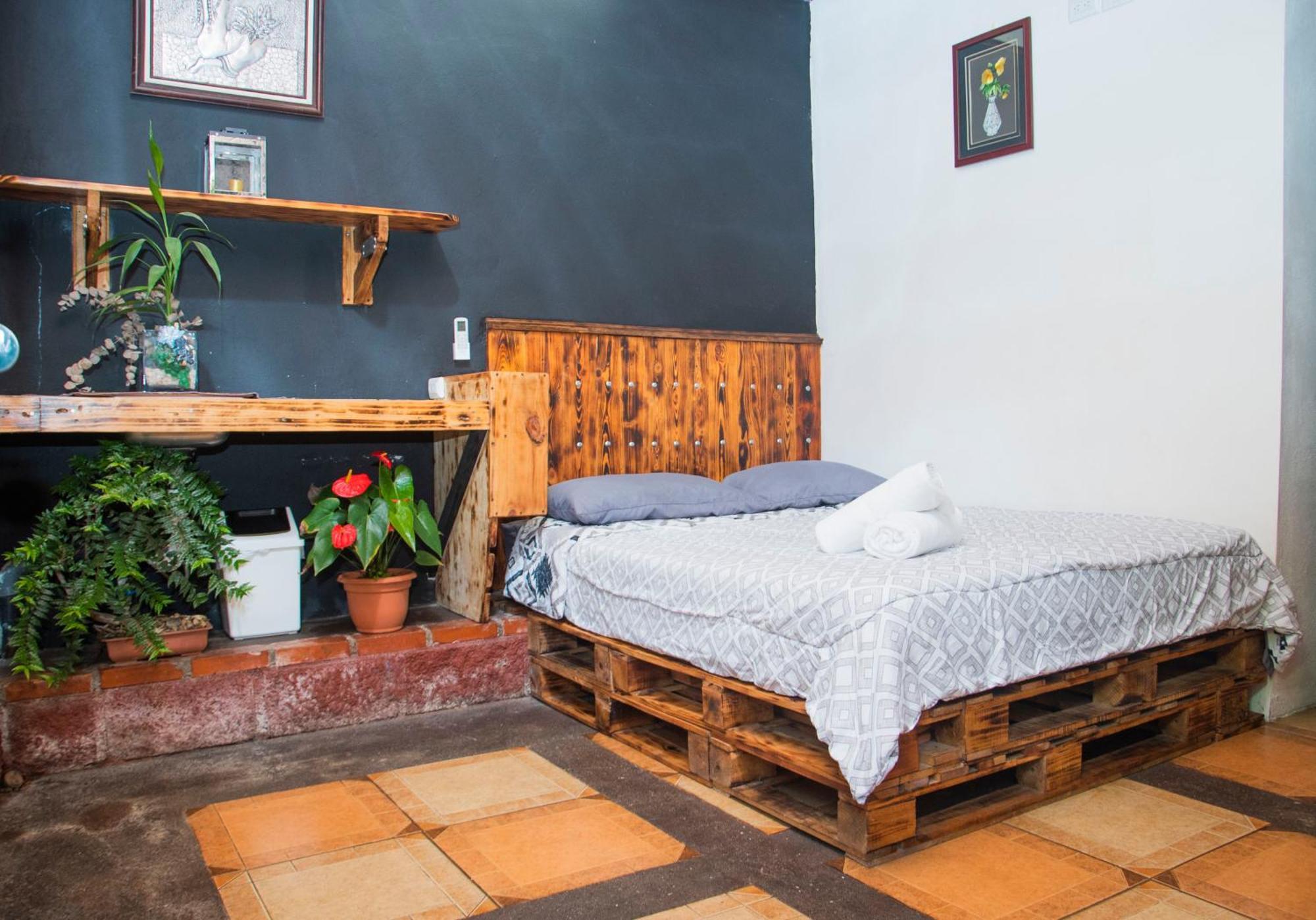 Хостел Gardens House, Airport Juan Santamaria, Alajuela, San Jose Экстерьер фото